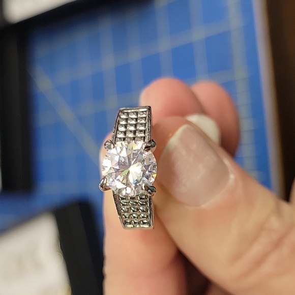 Solitaire Diamond Faux Silver Tone Ring Size 8 - Picture 2 of 3